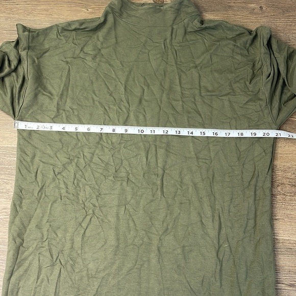 NWT Express Women’s Army Green Long Sleeve Raglan Sleeve Dress, size small - Picture 7 of 12